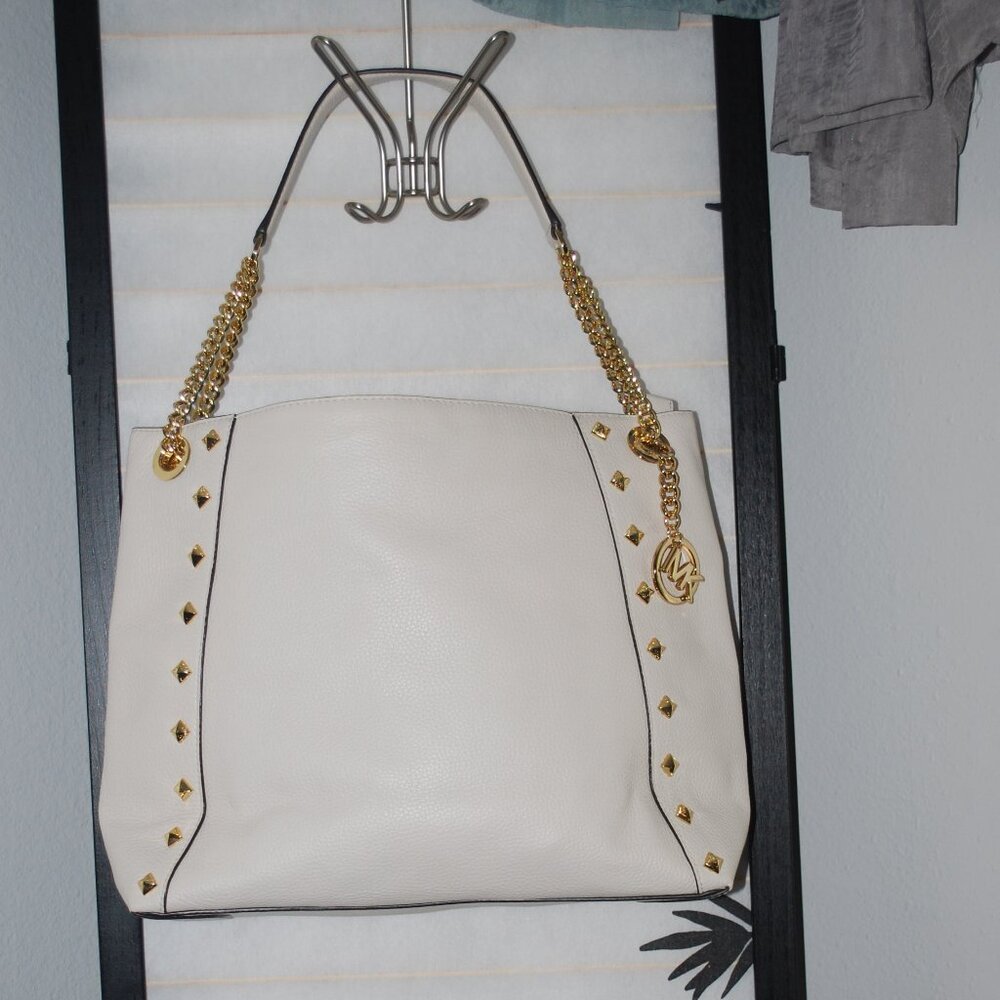 👜✨Beautiful Michael Kors Large Kathy Shoulder Bag in Vanilla! 🌟